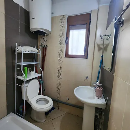 Comfort شقة تيرانا